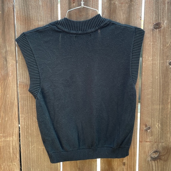 EXPRESS DESIGN STUDIO | Women’s Crop Top Sweater - Picture 3 of 3